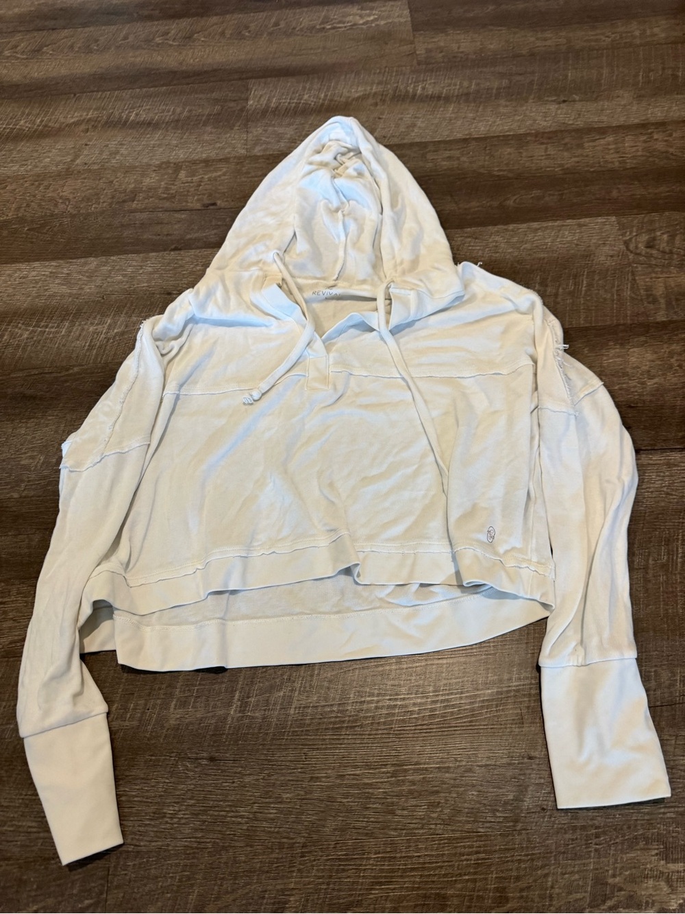 AS REVIVAL White Soft Cropped Pullover Hoodie